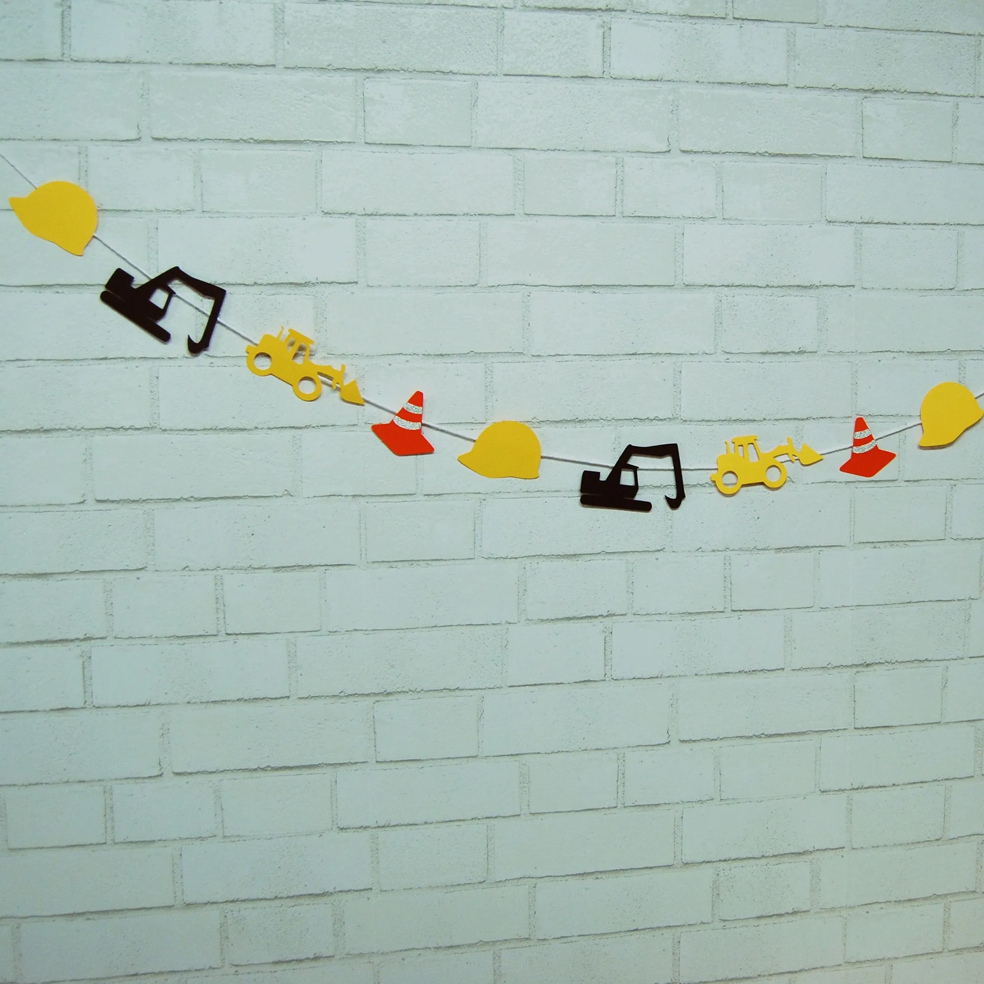 Construction Truck Garland