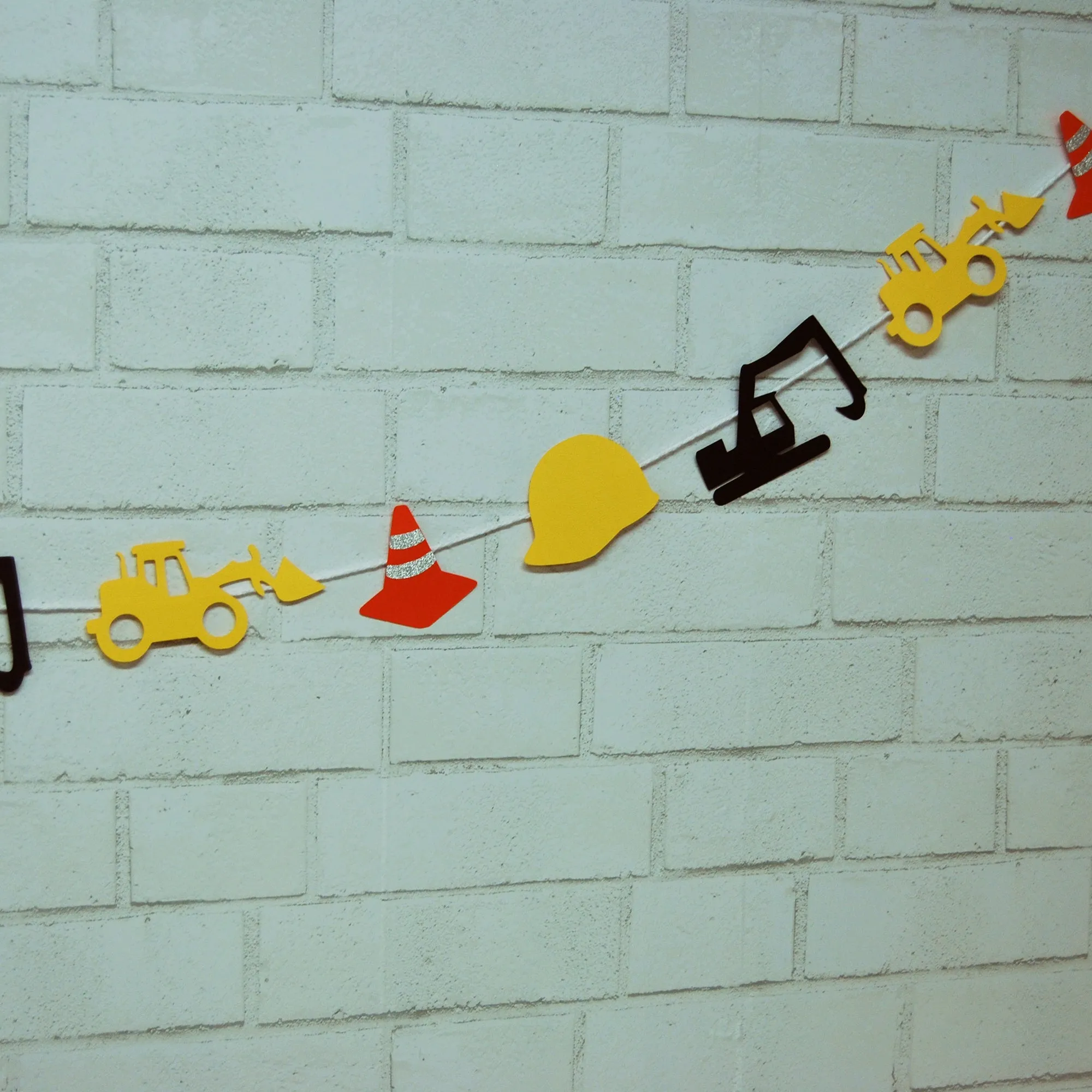 Construction Truck Garland