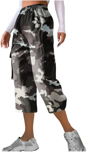 Womens Plus Size Cargo Capris Fashion Camouflage Elastic Waist Straight Leg Loose Sporting Capri Pants with Pockets
